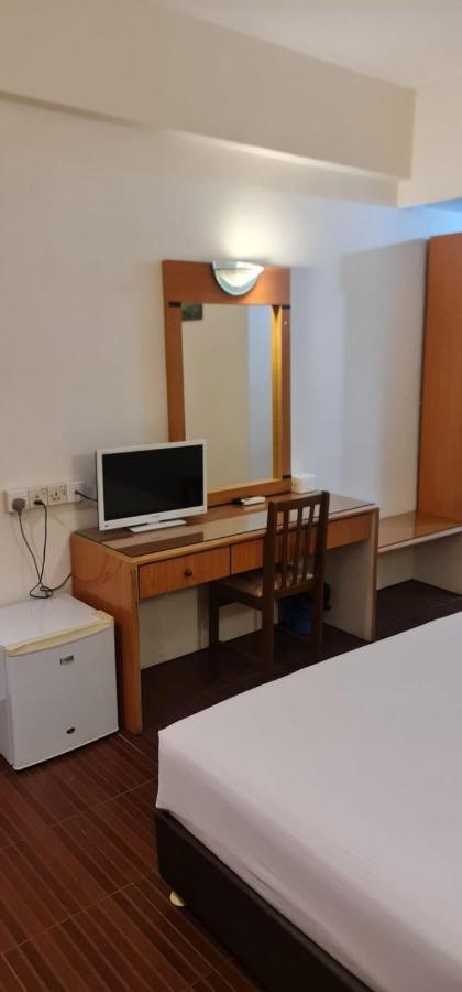 Paradise Hotel ตันจุง ปีนัง ภายนอก รูปภาพ